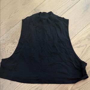 Lululemon mock neck muscle tee